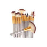 Pensule de machiaj, multifunctional, husa alba, set 18 piese, Isotrade